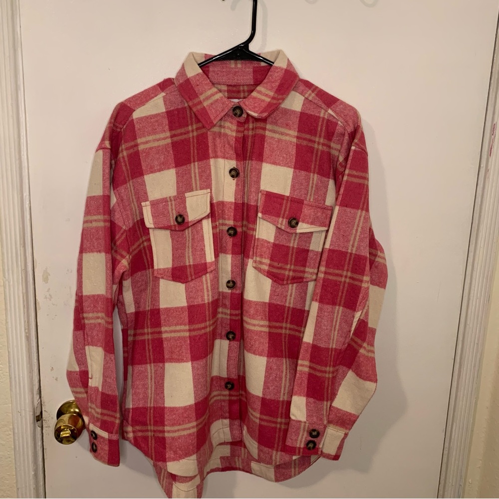 🚨 LAST CHANCE 🚨 NWT YMI Pink Flannel Shacket!